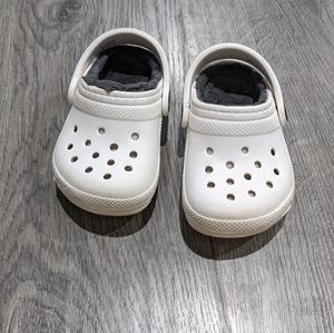 White fuzzy Crocs